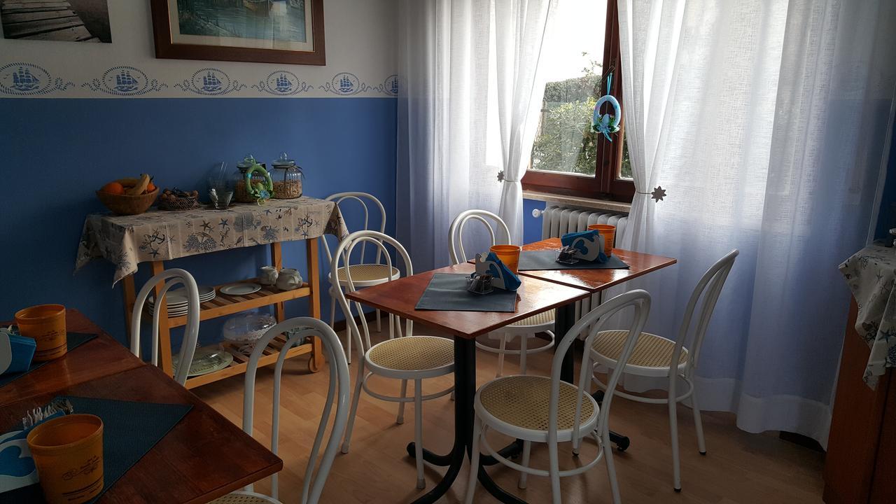 Hotel Villa Italia B&B Порт-Аццурро Экстерьер фото